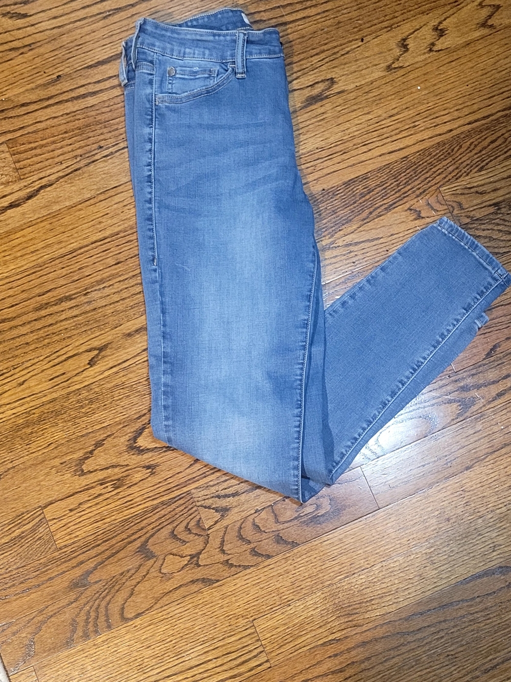 5 For $25 Slim Mid-Blue Womens Skinny Jeans